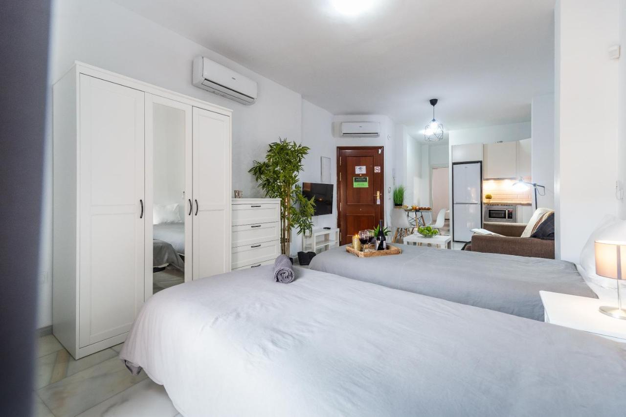Apartamentos Centro Marmoles - Malaga — Photos 1